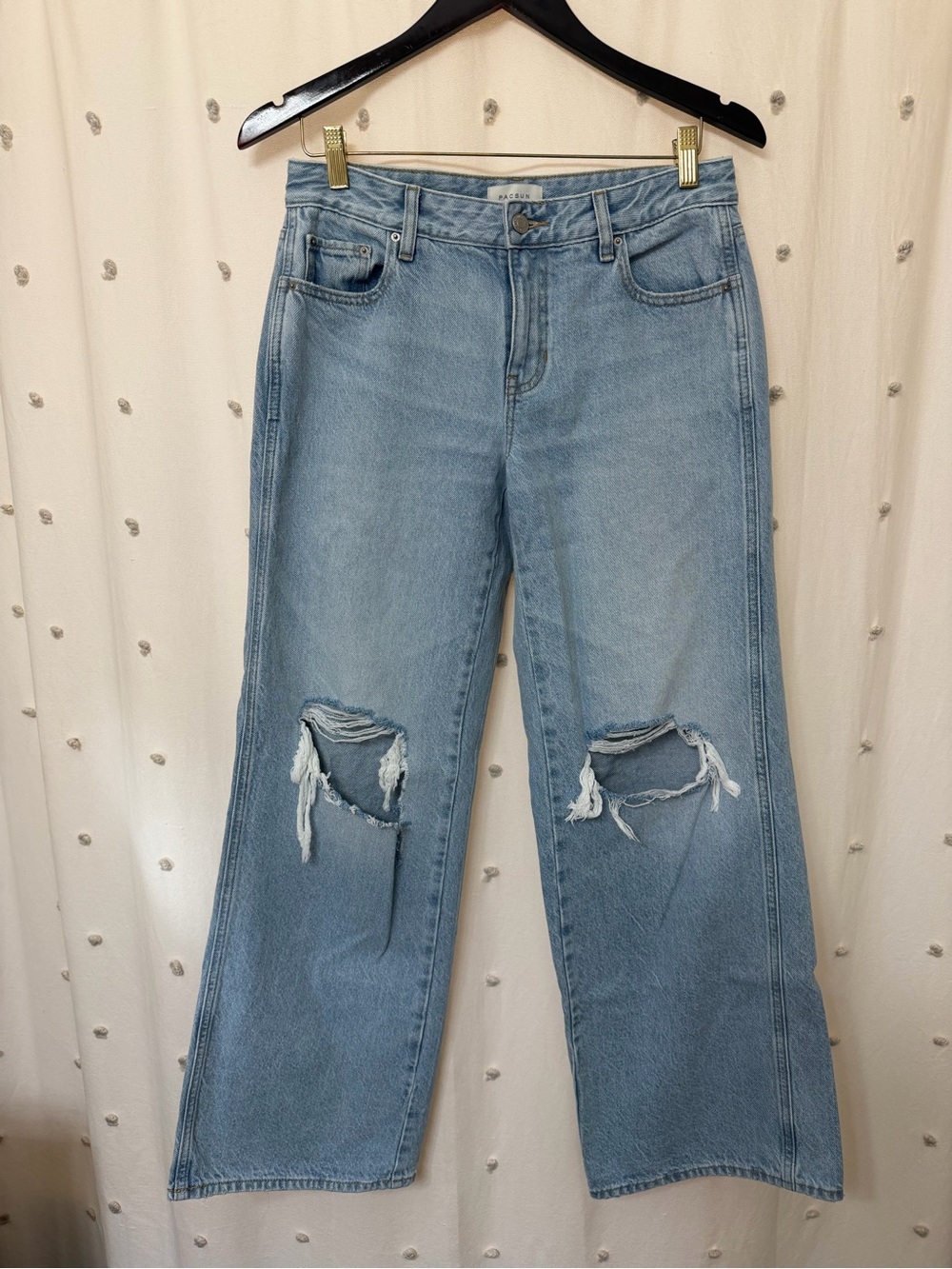 PACSUN Casey Low Rise Baggy Jeans - Ripped Knee - Light Blue